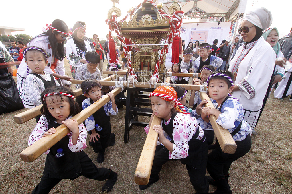 Jak-Japan Matsuri 2017 yang berlangsung dari tanggal 9-10 September 2017 menghadirkan berbagai macam hiburan, kuliner, atraksi tradisional dan kebudayaan Jepang.