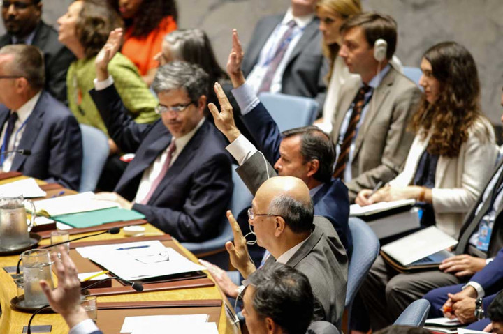 DK PBB dengan suara bulat mensahkan resolusi untuk memberlakukan sanksi baru terhadap Korea Utara sehubungan dengan uji-coba nuklirnya pada 3 September, dengan sasaran impor minyak dan ekspor tekstil.