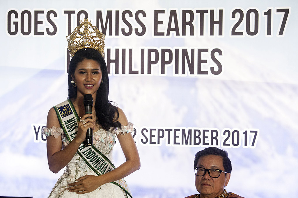 Miss Earth Indonesia 2017, Michelle Victoria Alriani akan mewakili Indinesia dalam ajang Miss Earth tingkat dunia pada November 2017 mendatang di Filipina.
