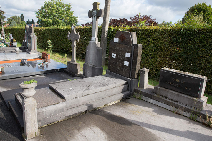 Pemakaman Luingne di Mouscron, di mana walikota Mouscron Alfred Gadenne ditemukan tewas, Senin (11/9/2017) waktu setempat. Ucapan belasungkawa mengalir dari otoritas Belgia, termasuk dari Perdana Menteri Chales Michel.
