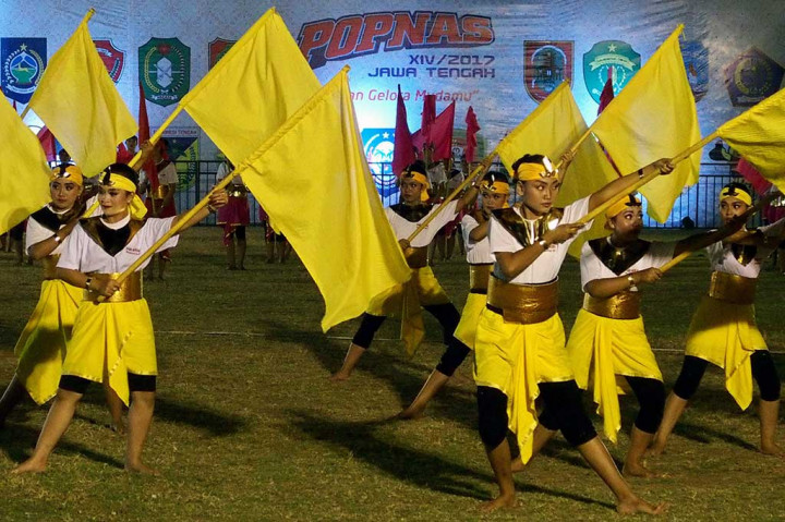 Popnas XIV diikuti 6.200 atlet dari 34 provinsi dengan mempertandingkan 21 cabang olahraga resmi dan empat cabor eksibisi, dan akan berlangsung hingga 21 September mendatang.