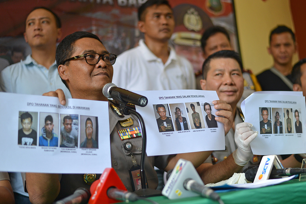 Polisi telah menangkap empat dari delapan orang tahanan narkoba Rutan Polres Metro Jakarta Barat yang kabur, Sabtu (16/9/2017) dini hari.
