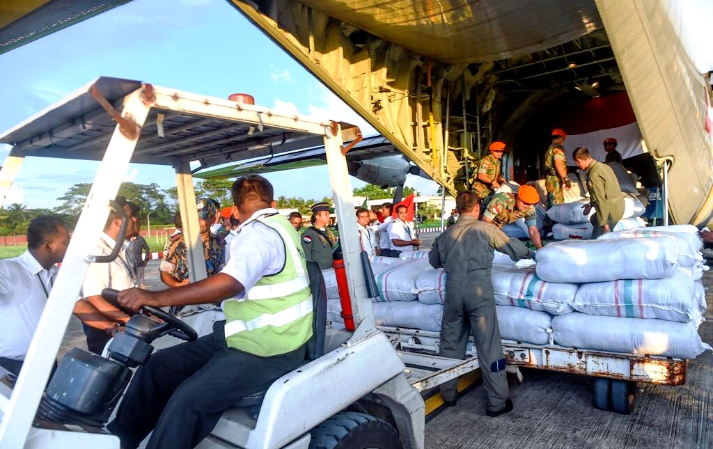 Bantuan terdiri 30 ton beras, 14 ribu lembar, dua ribu paket makanan siap saji, 20 tenda besar, 10 tanki air fleksibel, 1 ton gula dan 900 lembar pakaian. 