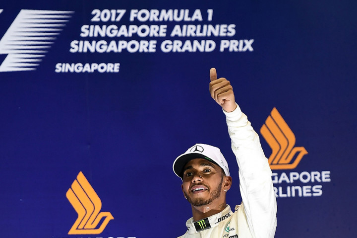 Menurut catatan, ini merupakan kemenangan pertama Hamilton di Singapura sejak Formula 1 musim 2014. 