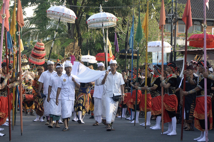 Perang Puputan Badung yaitu pertempuran masyarakat Badung melawan Belanda hingga titik darah penghabisan pada tahun 1906.
