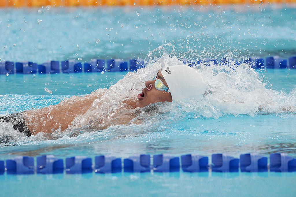 Tim renang Indonesia berhasil meraih 13 medali emas, satu medali perak dan tiga perunggu di hari ke-4 ASEAN Para Games di Kuala Lumpur, Malaysia.
