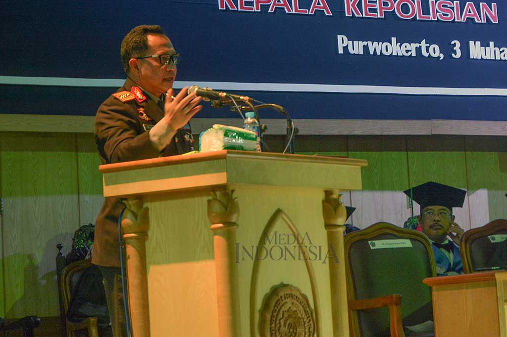 Kapolri mengatakan hal itu kepada wartawan terkait berbagai isu sensitif seperti komunisme yang kembali mencuat. Menurut dia, ideologi komunisme di tingkat global saat sekarang sudah meredup. Bahkan, kata dia, Rusia dan Tiongkok saat sekarang sudah mengarah kepada sistem kapitalis.