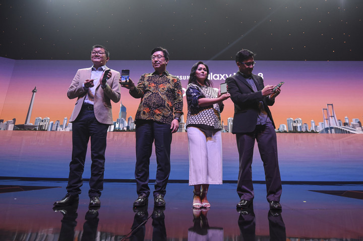 Setelah membuka pemesanan awal pada 8 September lalu, Samsung akhirnya resmi melepas Galaxy Note 8 ke pasaran Indonesia.