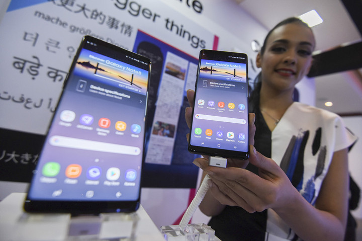 Rencananya, Samsung akan melakukan penjualan perdana Galaxy Note 8 di beberapa kota di Indonesia, mulai dari Lotte Avenue di Jakarta hingga Pakuwon Mall di Surabaya. Penjualan perdana ini dilakukan pada 29 September 2017 mendatang.