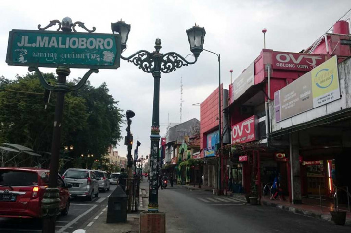 Kegiatan 'Reresik Malioboro' rencananya akan digelar secara rutin tiap Selasa Wage atau tiap 35 hari sekali. Pada hari tersebut tidak diperbolehkan ada aktivitas PKL, seniman jalanan, andong, becak dan pedagang asongan di sepanjang jalan legendaris di Yogyakarta tersebut.