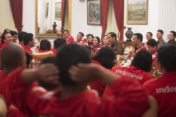 Dalam kesempatan tersebut presiden mengucapkan selamat atas prestasi yang diraih para atlet yang telah membawa Indonesia menjadi juara umum dalam ASEAN Para Games 2017 di Malaysia. 