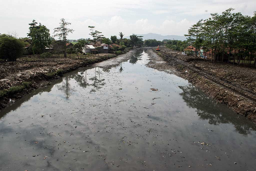 Menurut Bupati Bandung Dadang M Naser, dibukanya aliran Sungai Citarum lama ini untuk danau (oxbow) yang berfungsi mengawetkan air dan penampungan air hujan.