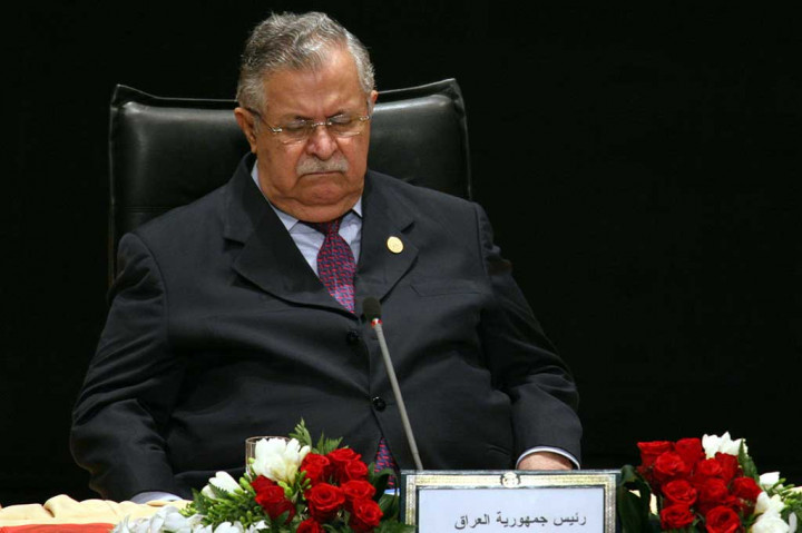 Talabani dikenal sebagai pembawa perdamaian Irak. Ia memainkan peranan penting dalam penyatuan negara itu pada masa-masa setelah pasukan internasional pimpinan Amerika Serikat menyerang Irak.