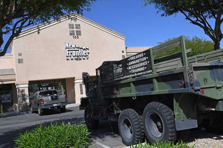 Stephen Paddock membeli senjata di New Frontier Armory di North Las Vegas, Nevada pada awal tahun lalu. Paddock membeli senjata api secara legal. AFP/Ethan Miller