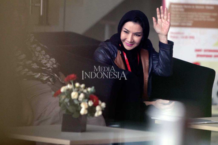 KPK resmi menetapkan Rita Widyasari dan dua orang lainnya yaitu Komisaris PT Media Bangun Bersama (MBB) Khairudin, dan Hari Susanto Gun selaku Direktur Utama PT SGP (Sawit Golden Prima), sebagai tersangka dugaan suap dan penerimaan gratifikasi di Kabupaten Kutai Kertanegara. MI/Rommy Pujianto