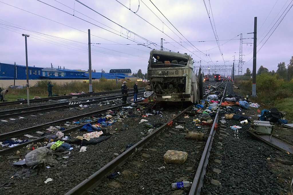 Semua korban tewas merupakan penumpang bus, termasuk sang sopir. Para penumpang merupakan pekerja migran dari Uzbekistan.