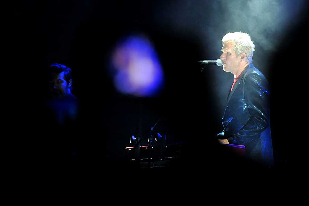 Grup band yang populer di awal 90-an ini tampil dalam durasi dua jam dan menyanyikan 21 lagu lawas mereka, seperti Sleeping Child, I'm Gonna Be Around, You Took My Heart Away, Someday, dan sebagainya.