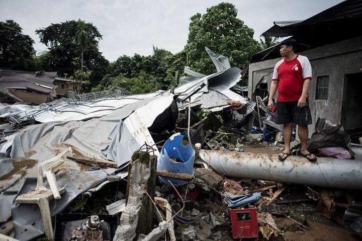 Seorang petugas PDAM setempat mengatakan bahwa tangki berumur tujuh tahun itu telah menjalani pemeriksaan secara rutin untuk mengatasi masalah, dan menambahkan bahwa tekanan air kemungkinan menjadi salah satu penyebab kecelakaan itu.