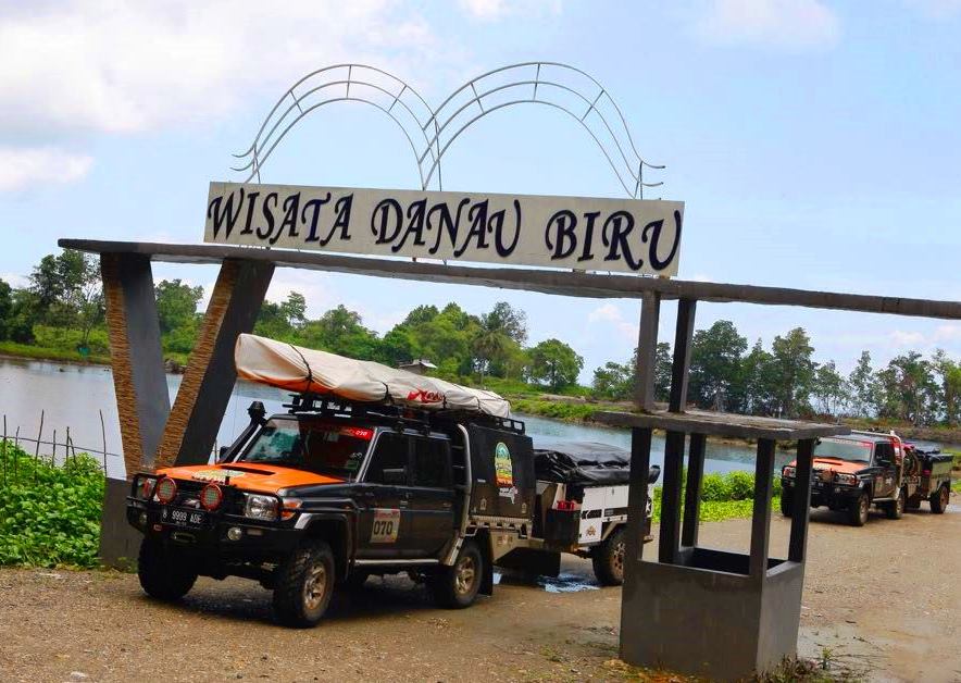 Perjalanan dilanjutkan ke Lasusua, Sulawesi Tenggara. Selanjutnya rombongan memasuki wilayah Sulawesi Selatan melalui Malili dan Soroako.