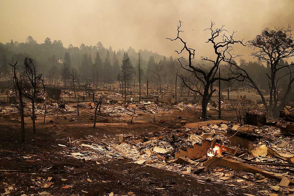 Permukiman warga habis dilalap api di Santa Rosa, California. AFP/Justin Sullivan 