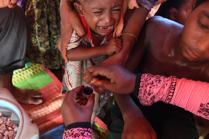 Saat ini hampir satu juta orang pengungsi Rohingya disana tengah dilanda kekhawatir akan wabah kolera.