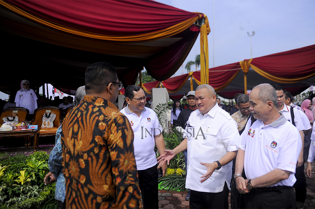 Menurut Alex, dirinya meyakini peluncuran pilgub Sumsel menjadi yang paling meriah, namun bukan berarti bermewah-mewahan melainkan untuk lebih mensosialisasikan kepada seluruh masyarakat bahwa tahapan Pilkada Gubenur sudah dimulai.