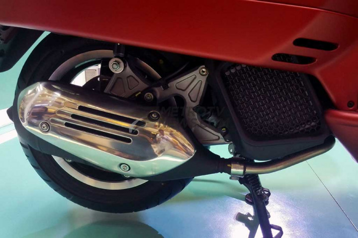 GTS 150 mendapatkan mesin 155,1 cc berteknologi i-get. Mesin yang sama dengan Piaggio Medley ini sanggup menyemburkan tenaga 14,4 ya kuda (dk) dan torsi 13,5 Nm.
