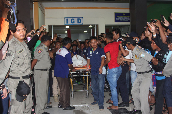 Huda akhirnya dinyatakan meninggal dunia pada pukul 17.15 WIB.