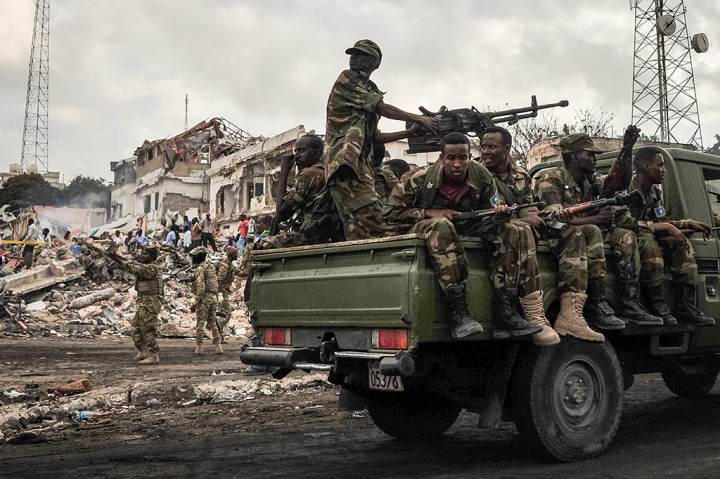 Hingga kini belum jelas siapa dalang serangan paling mematikan di Somalia sejak 2007 itu. Namun, Mogadishu adalah target bagi militan al-Shabab yang kontra dengan pemerintah.