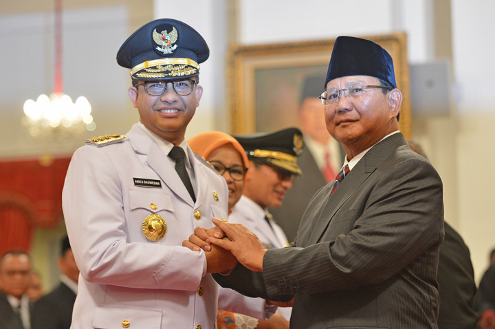 Sejumlah tokoh tampak hadir dalam acara ini. Salah satunya Ketua Umum Partai Gerindra Prabowo Subianto.