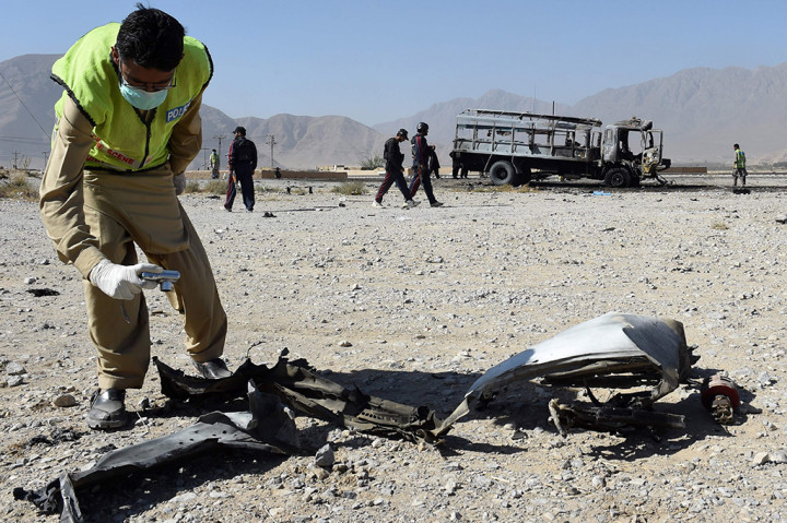 Kepala kepolisian Quetta, Abdur Razzaq Cheema mengatakan, 22 orang lainnya luka-luka dalam insiden itu, delapan orang di antaranya dalam kondisi kritis.
