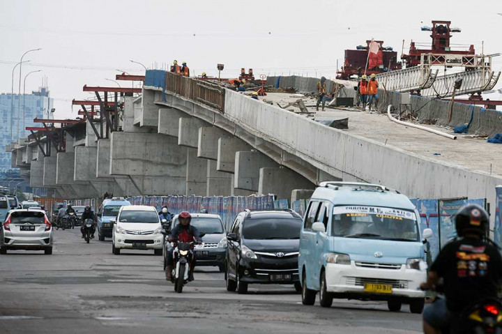 Proyek tol Becakayu terbagi seksi I (Casablanca-Jakasampurna) dan seksi II (Jakasampurna-Ganda Agung, Bekasi Timur).
