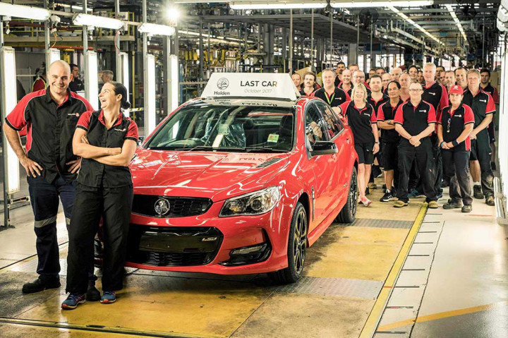 GM Holden Ltd, anak perusahaan dari raksasa otomotif AS ini, membangun mobil terakhirnya hampir 70 tahun setelah membuat mobil pertama di Australia, FX Holden, pada 1948.