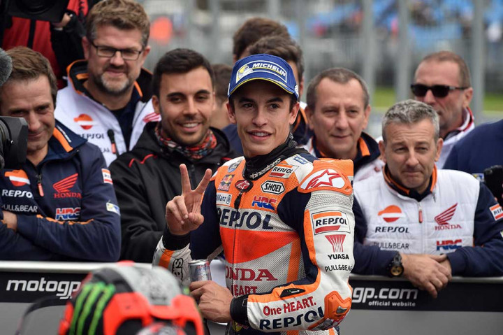 Pembalap Repsol Honda Marc Marquez berhasil meraih pole position ke-44 pada 88 balapan MotoGP setelah mencatatkan waktu cercepat dalam satu lap yaitu 1 menit 28,386 detik.