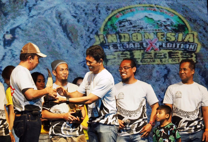 Puncak acara adalah penyerahan penghargaan kepada tim-tim terbaik baik untuk peserta di semua kategori. 