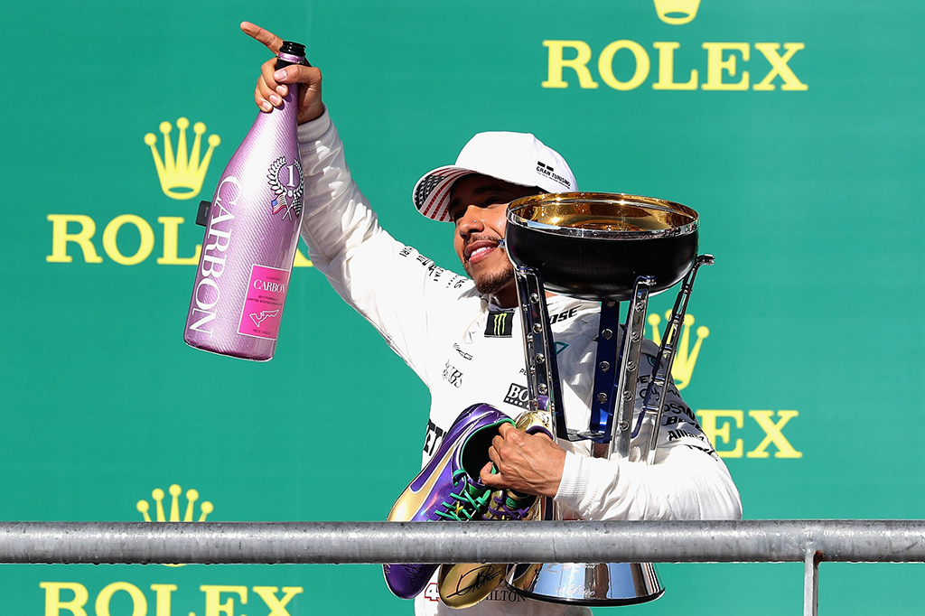 Satu atau dua kemenangan di seri berikutnya dipastikan bakal genap membawa Hamilton juara F1 untuk keempat kalinya.