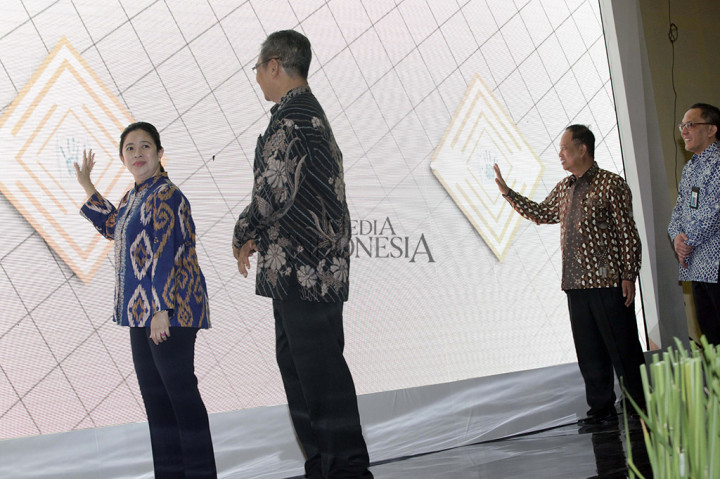 ISE 2017 dibuka secara resmi oleh Menteri Koordinator Bidang Pembangunan Manusia dan Kebudayaan Indonesia Puan Maharani dan Menteri Riset, Teknologi, dan Pendidikan Tinggi Muhammad Nasir.