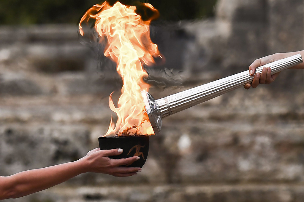 Obor Olimpiade ini akan tiba di Korea Selatan pada tanggal 1 November dan akan dibawa keliling dalam estafet yang akan berakhir 100 hari kemudian, bertepatan dengan dimulainya upacara pembukaan di Pyeongchang pada tanggal 9 Februari.