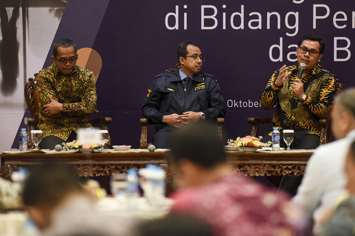 Seminar yang diselenggarakan dalam rangka peringatan Hari Oeang ke-71 itu mengusung tema Sinergi Reformasi Perpajakan dan Bea Cukai.
