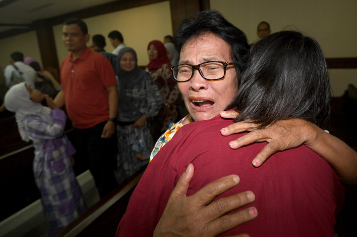 Dalam sidang tersebut Majelis Hakim mengabulkan sebagian gugatan yakni memutuskan Pemprov DKI Jakarta dan sejumlah pihak tergugat lainnya wajib membayar ganti rugi materiil masing-masing sebesar Rp200 juta kepada 93 warga RW 10, 11, dan 12 Kecamatan Tebet, Bukit Duri, Jakarta Selatan karena terbukti melanggar hukum dalam melakukan penggusuran. 