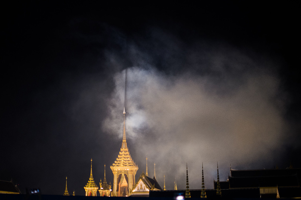 Mendiang Raja Bhumibol akan dikremasi hari ini, Kamis (26/10/2017).