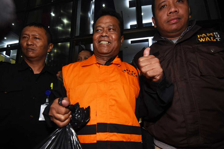 Kepala Dinas Lingkungan Hidup Kabupaten Nganjuk Harjanto ditahan di Rutan Salemba.