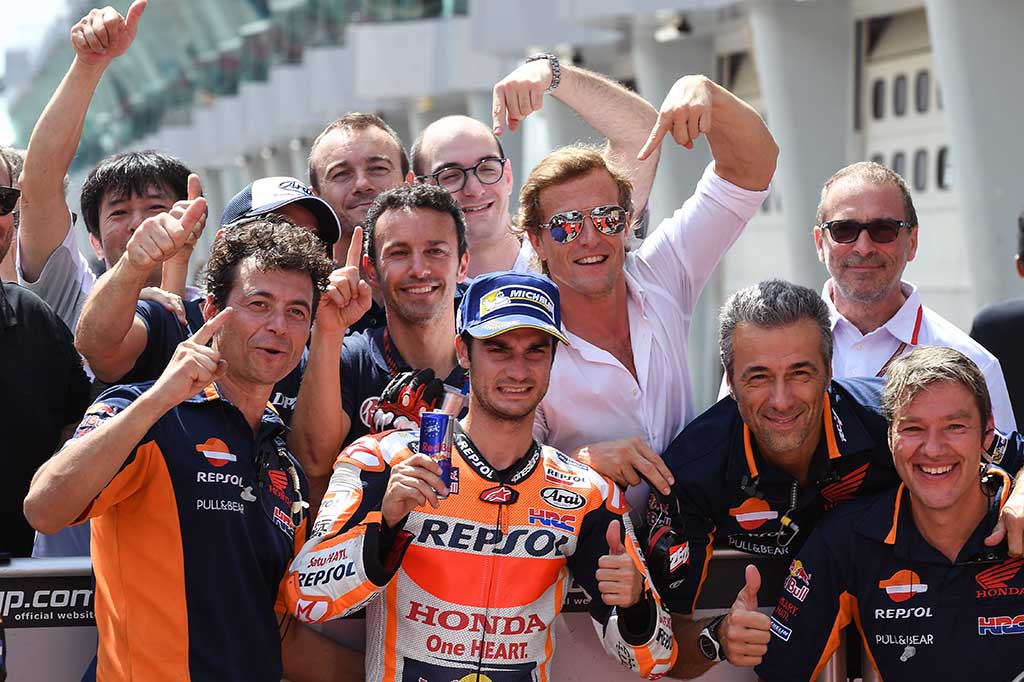 Pedrosa mencatatkan waktu tercepat 1 menit 59,212 detik, diikuti Zarco dengan selisih waktu 0,017 detik, serta di posisi ketiga Dovizioso dengan waktu 1 menit 59,236 detik.