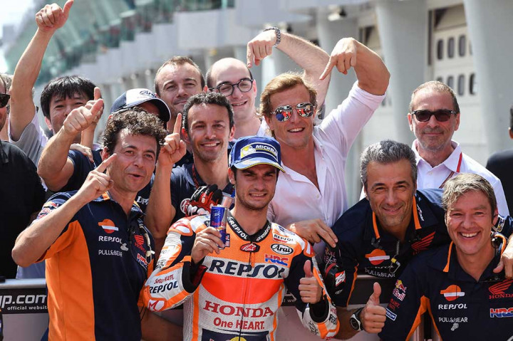 Pedrosa mencatatkan waktu tercepat 1 menit 59,212 detik, diikuti Zarco dengan selisih waktu 0,017 detik, serta di posisi ketiga Dovizioso dengan waktu 1 menit 59,236 detik.