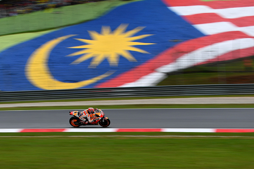 Adapun Marc Marquez (Repsol Honda) menyelesaikan balapan dengan menempati posisi keempat.