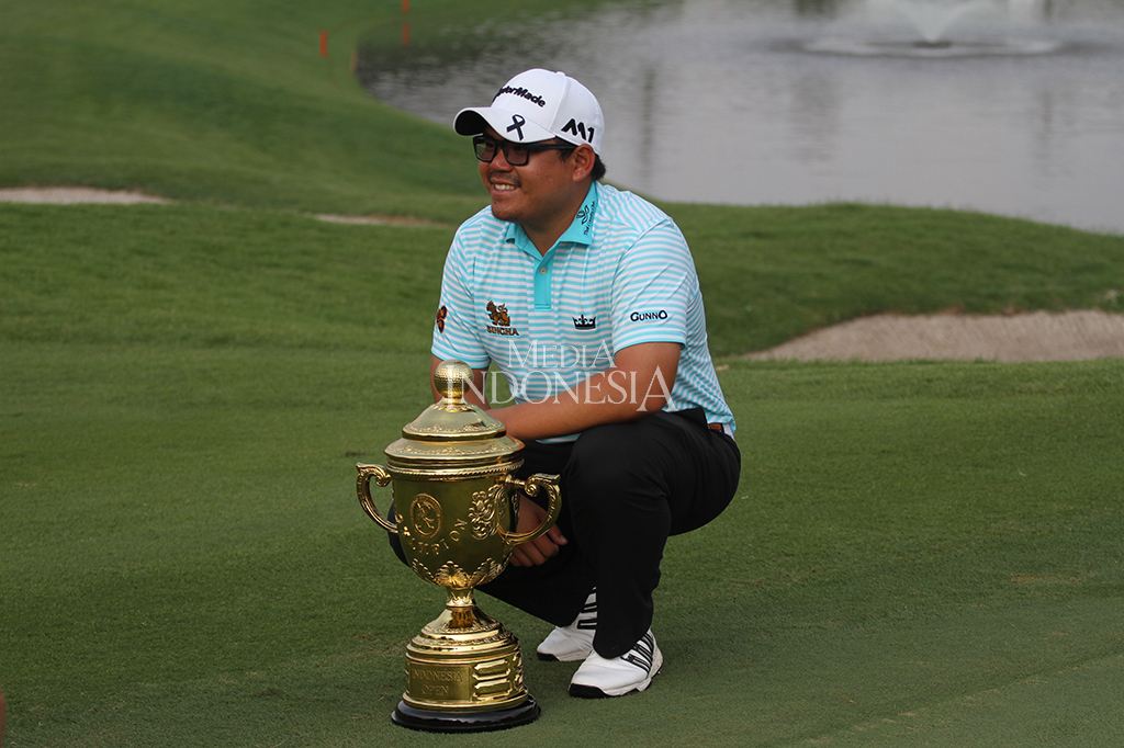 Pegolf Thailand, Panuphol Pittayarat, berhasil menjuarai Indonesia Open Golf Tournament 2017.