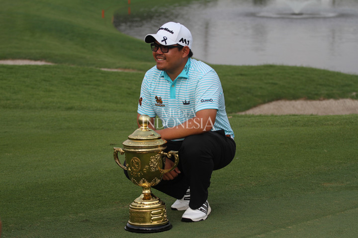 Pegolf Thailand, Panuphol Pittayarat, berhasil menjuarai Indonesia Open Golf Tournament 2017.