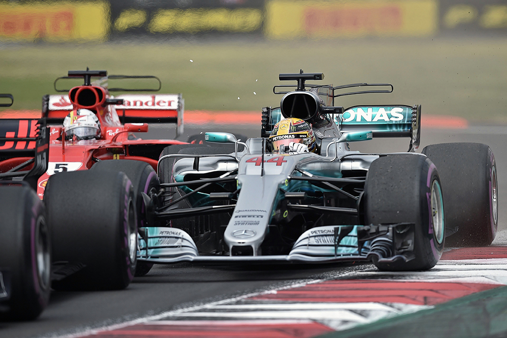 Hasil ini sudah cukup untuk memastikan pebalap Mercedes itu aman dari kejaran Sebastian Vettel.