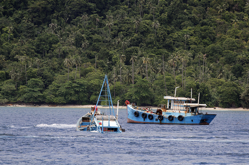 Metode ini adalah yang kali kedua dilaksanakan. Penenggelaman kapal tanpa diledakkan kali pertama dilaksanakan di Benoa, Provinsi Bali.
