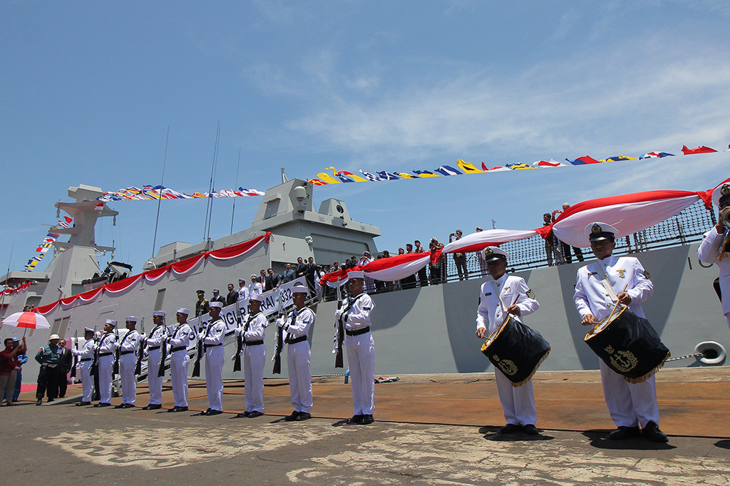 Kapal perang atas air pertama kali yang dibangun di Indonesia ini memiliki panjang 105.11 meter, lebar 14.2 meter, berkecepatan 28 knot, dapat berlayar sampai 5.000 nm dan ketahanan berlayar mencapai 20 hari.